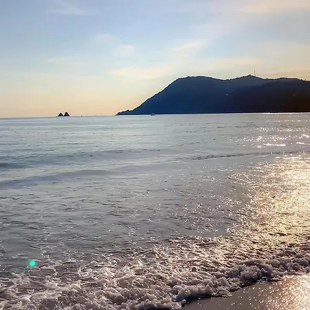 Rives D'or Hotell La Seyne-sur-Mer